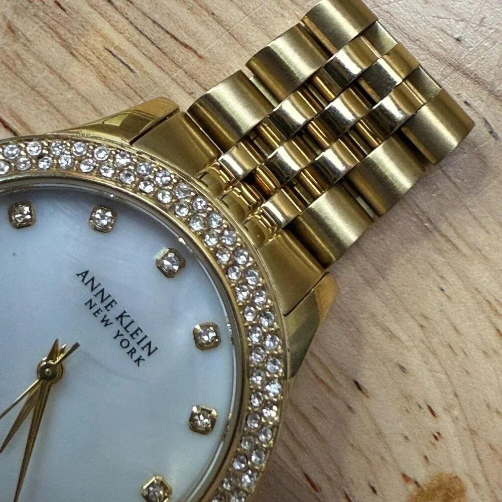 Anne Klein this anne